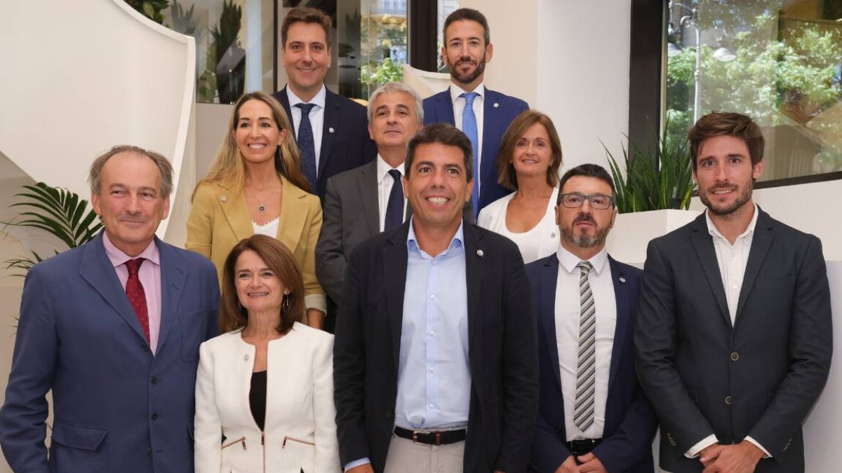 Carlos Mazón visita el Colegio de Veterinarios de Valencia - GVA