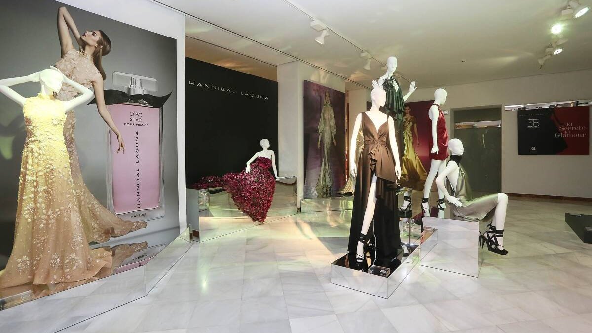 El MARQ acoge una jornada en torno a la exposición de Hannibal Laguna.