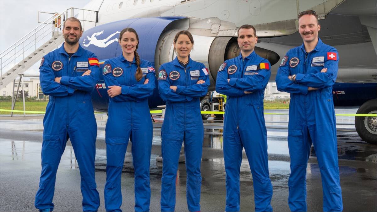 El leonés Pablo Álvarez (primero por la izquierda) junto a sus compañeros de promoción de la Agencia Espacial Europea.