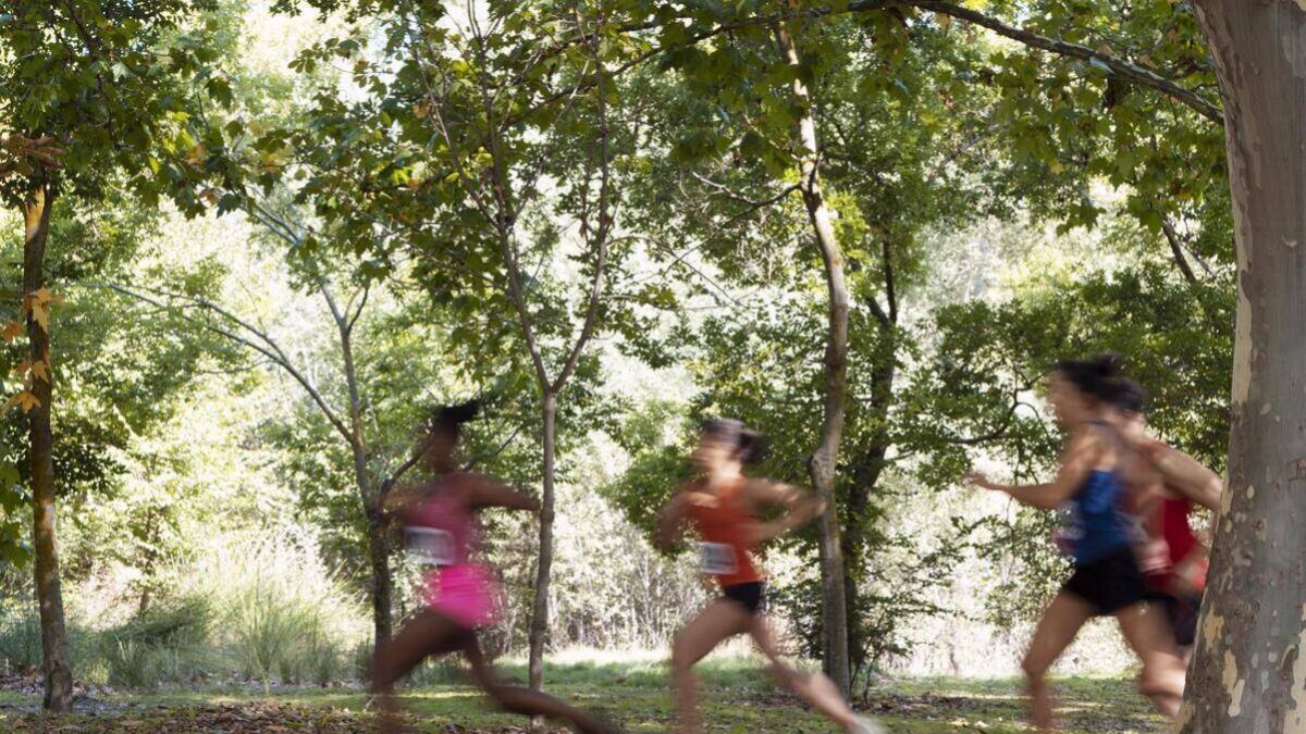 Niños corriendo