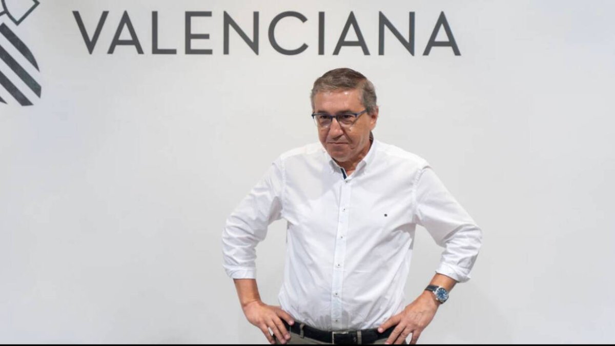El conseller de Educación, José Antonio Rovira