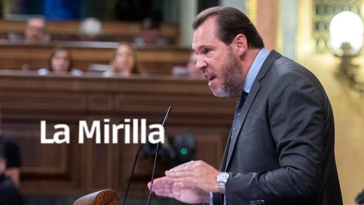 El exalcalde de Valladolid, el socialista Óscar Puente, durante su discurso en la primera sesión del debate de investidura de Feijóo.