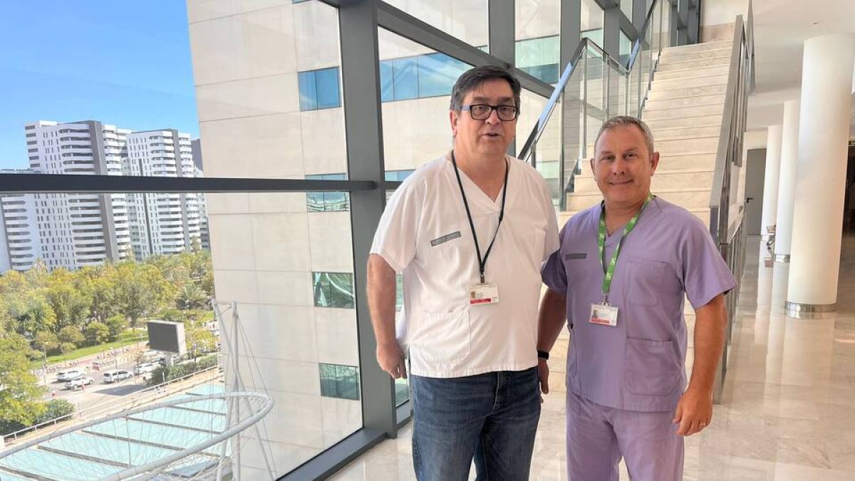La Fe realiza el primer autotrasplante de células progenitoras hematopoyéticas en la Comunidad Valenciana para tratar la enfermedad de Crohn.