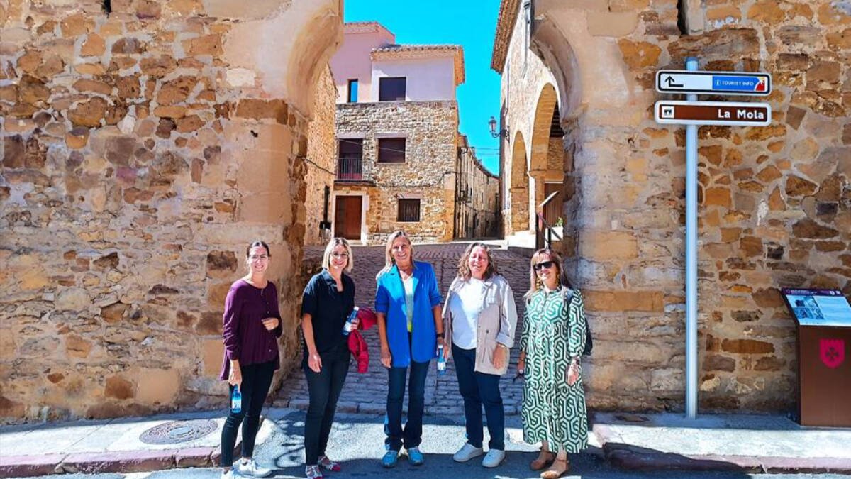 La delegada del Consell es reunix amb els alcaldes de Culla i Benassa