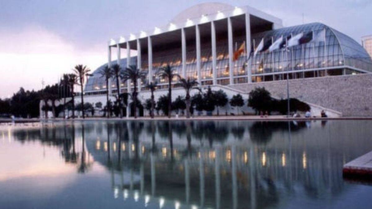 El Palau de la Música pasa del cierre a renacer con éxito llenando conciertos