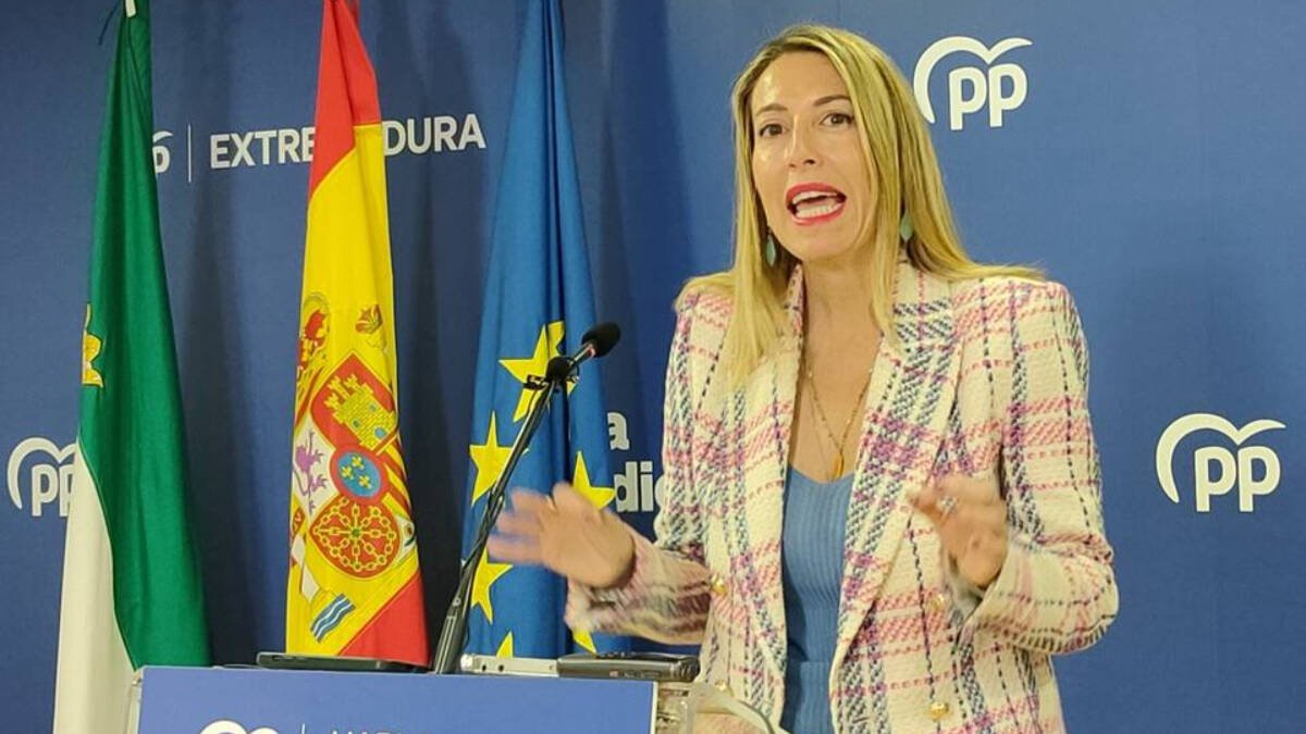 María Guardiola.