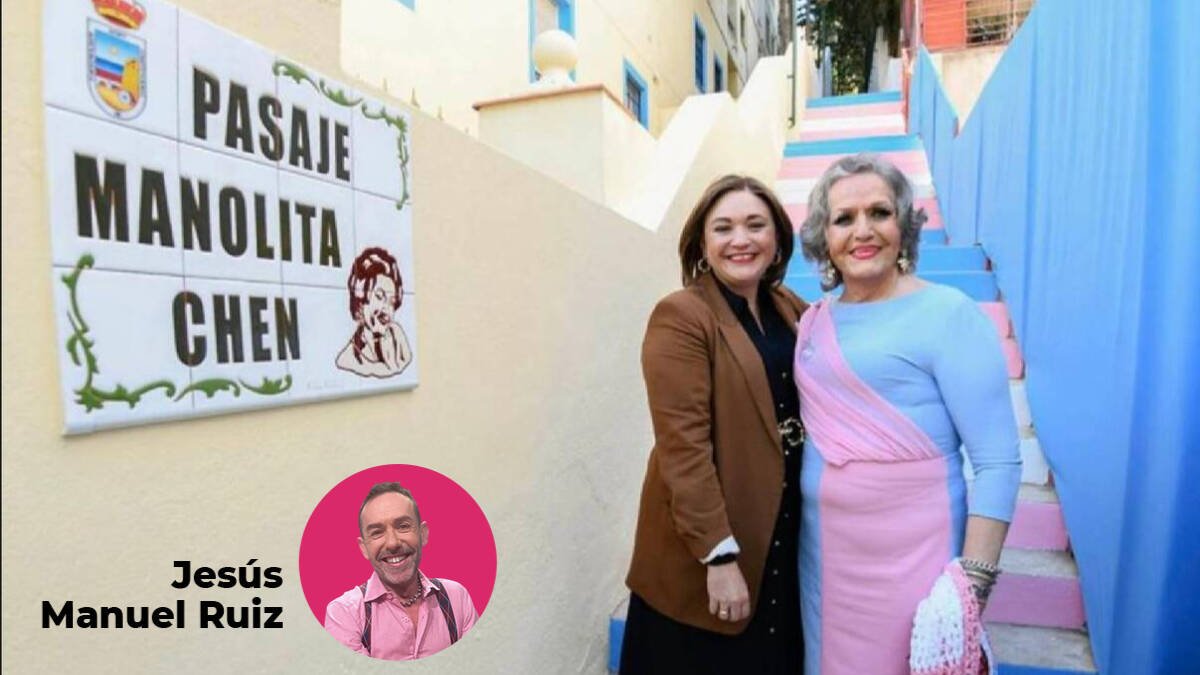 Manolita Chen (derecha) con la alcaldesa de Torremolinos.