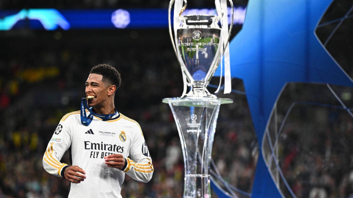 Jude Bellingham, junto a la Champions League.