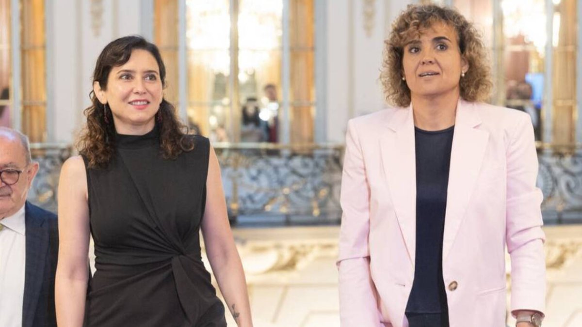 Ayuso junto a Dolors Montserrat, la candidata del PP a las elecciones europeas