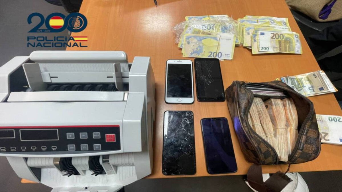 Dinero intervenido por la Policía Nacional