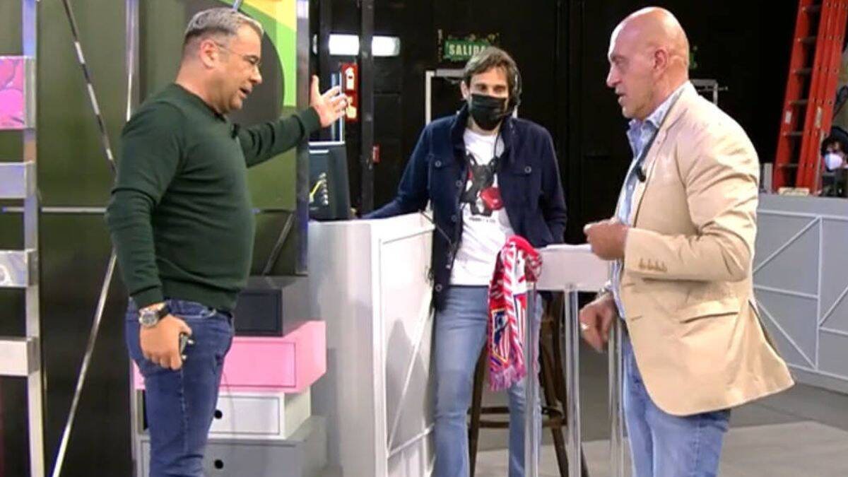 Jorge Javier Vázquez y Kiko Matamoros, discuten en 'Sálvame' en 2020.