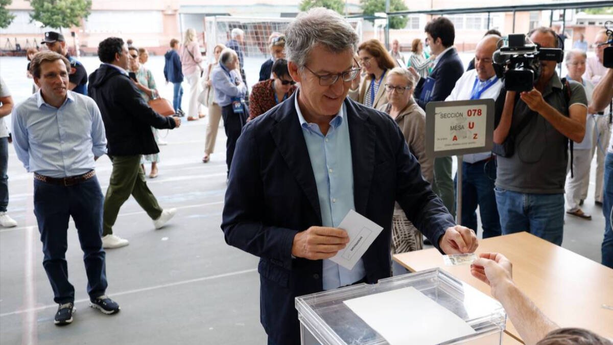 Alberto Núñez Feijóo, votando esta mañana en Madrid