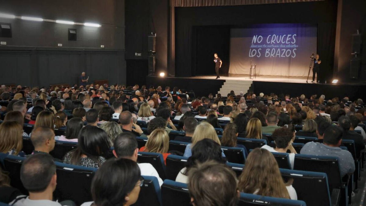 Actuación de David Cepo