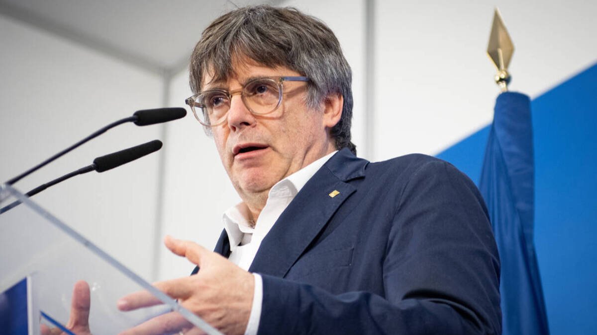 Carles Puigdemont, este lunes, ante los medios de comunicación.
