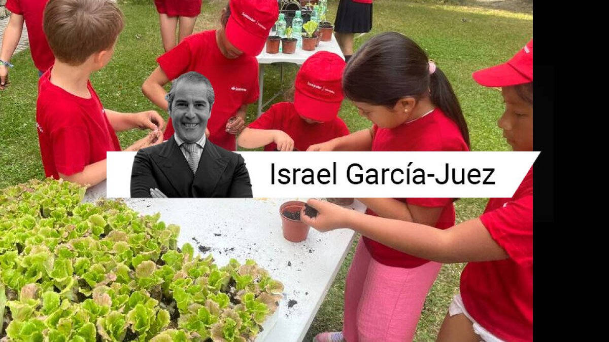 Niños plantando verduras dentro del programa.