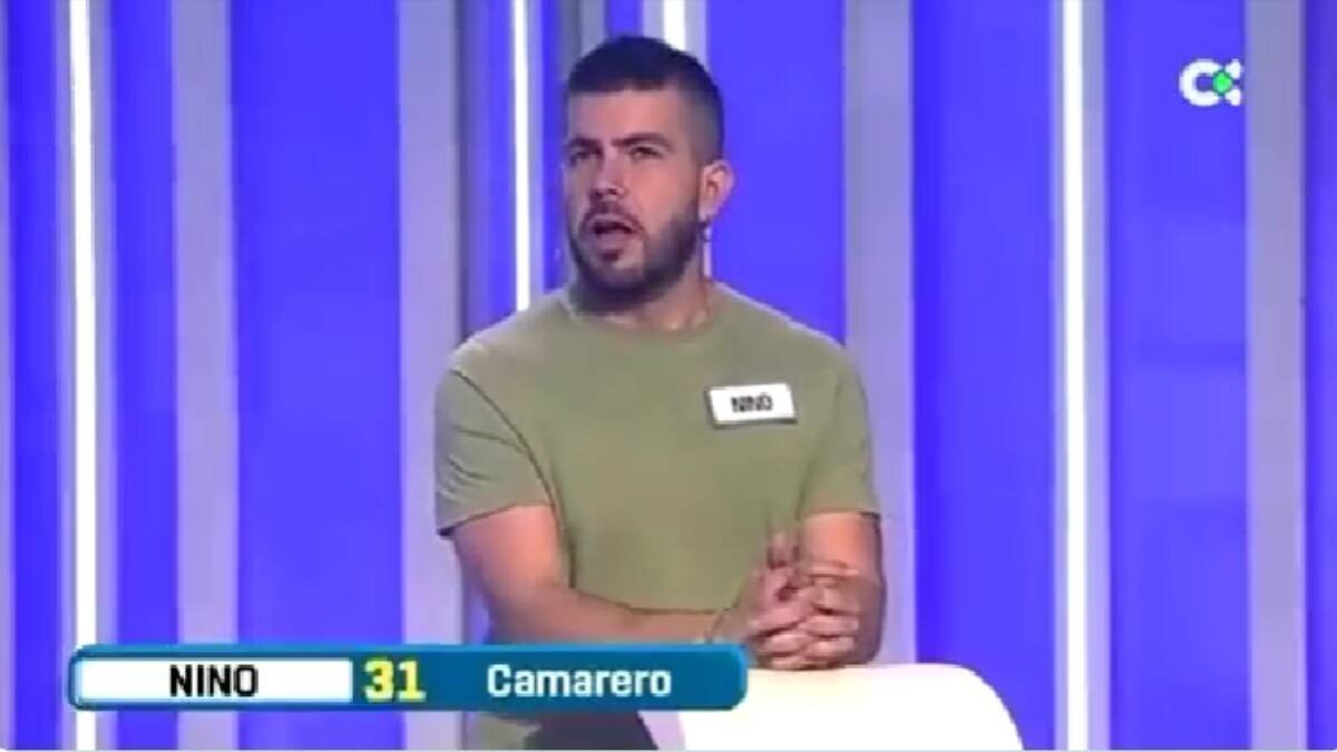 Nino, concursante de 'Cógeme si puedes' en la televisión canaria, desató la risa con el comentario sobre