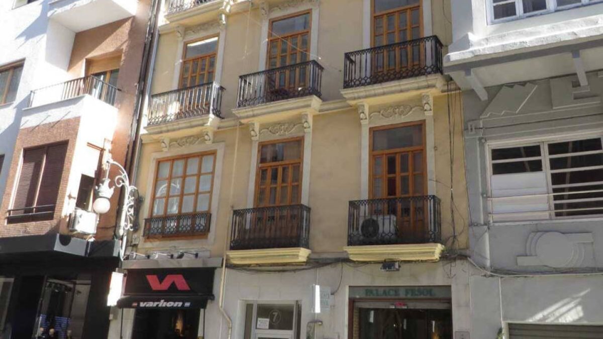 La Conselleria de Hacienda subasta doce bienes inmuebles patrimoniales por un importe global de 870.000 euros