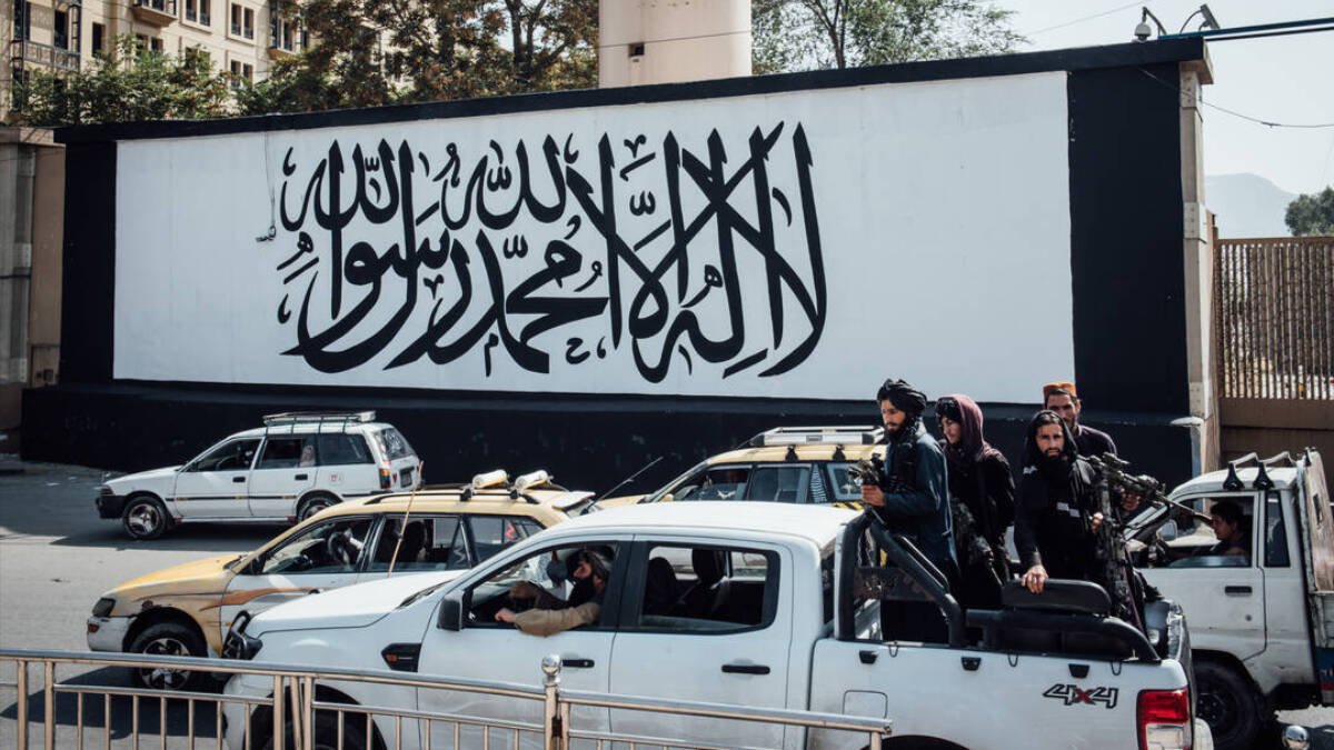 Un mural talibán en Afganistán