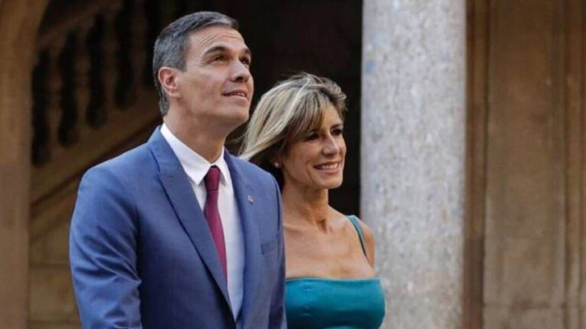 Pedro Sánchez junto a su mujer, Begoña Gómez