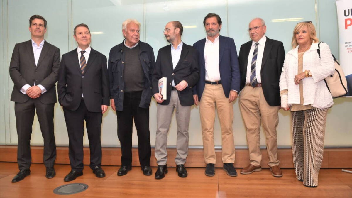 Javier Lambán con Felipe González, Guerra y Page