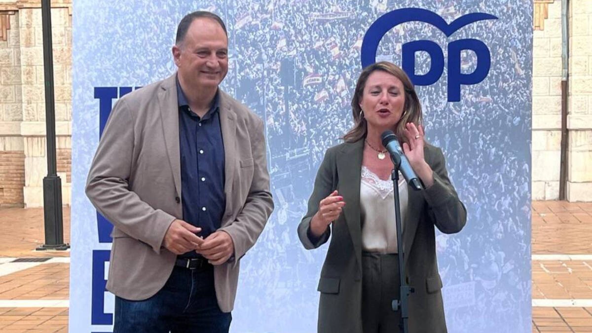 La alcaldesa Begoña Carrasco en el inicio de la campaña del 9J.