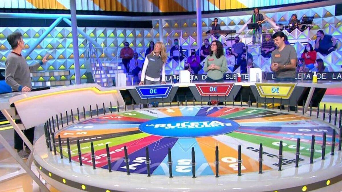 Jorge Fernández presenta 'La Ruleta de la Suerte' de Antena 3.