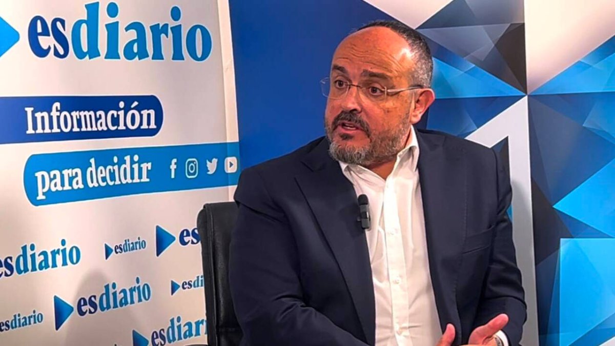 Alejandro Fernández, líder del PP de Cataluña, en entrevista con ESdiario