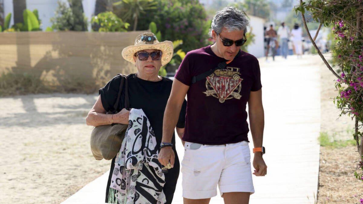 Mayte Zaldívar y Fernando, su pareja, que no su marido.