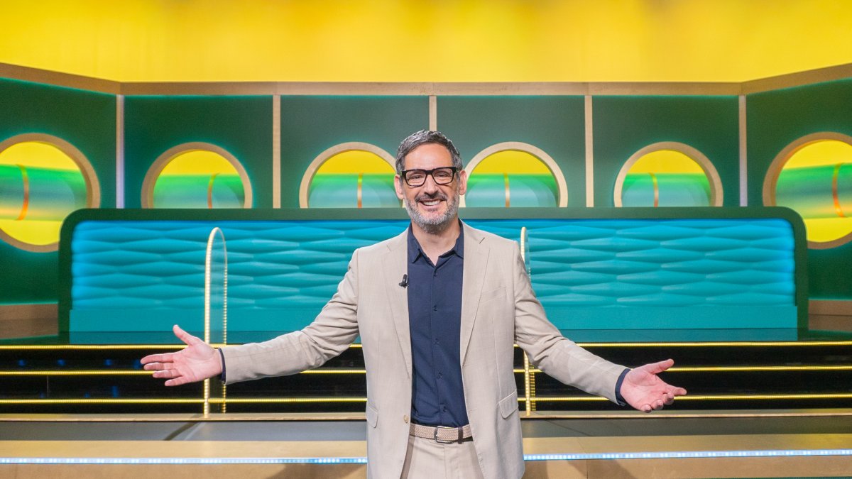 Egueni Alemay, presentador de A la saca de À Punt