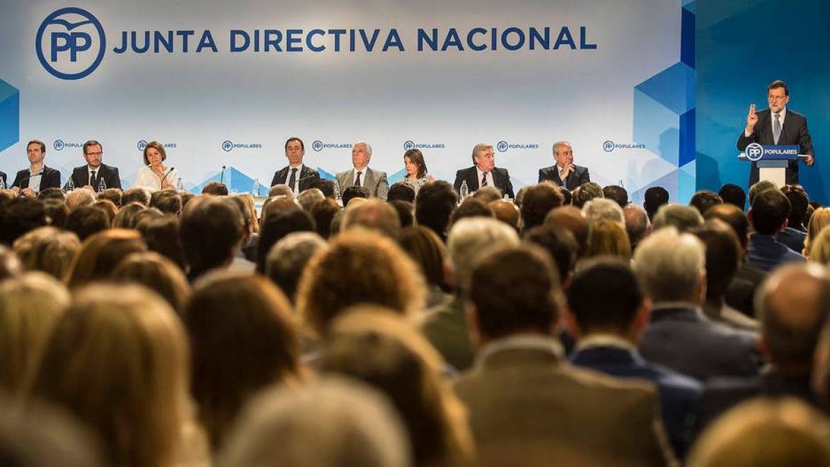 Rajoy se dirige a la Junta Directiva Nacional del PP.