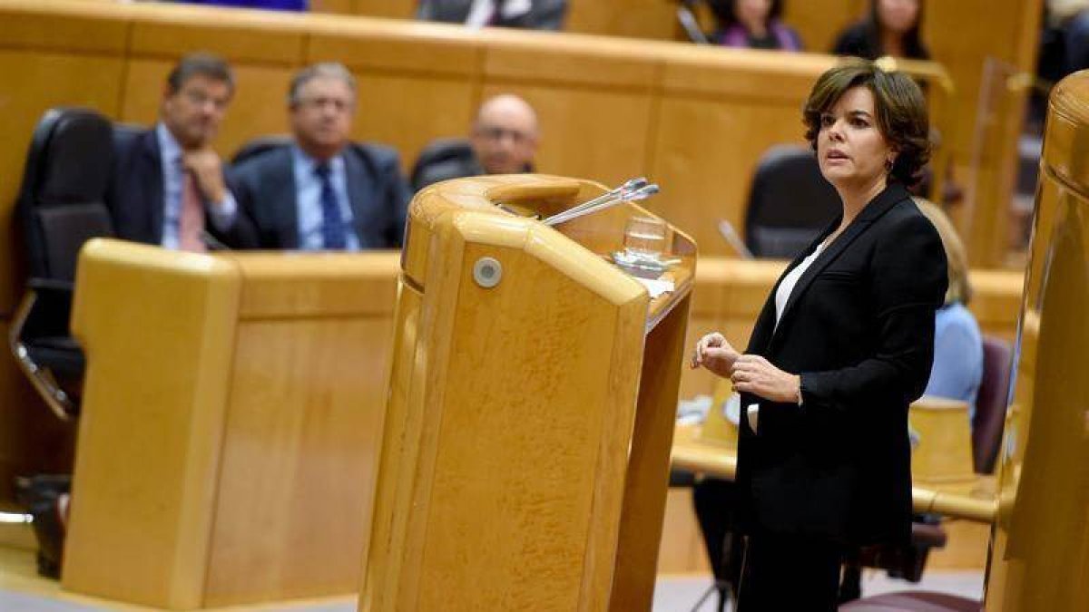 Sáenz de Santamaría en el Senado.