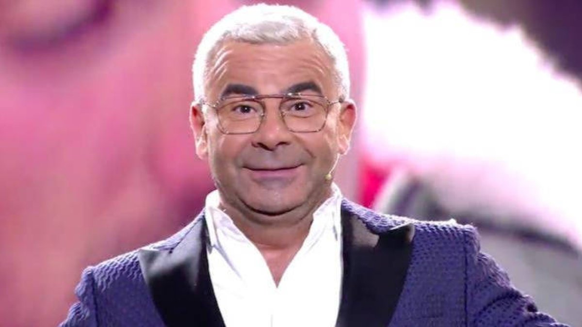 Jorge Javier intenta hacer leña con una vieja foto de Eva González y sale frito