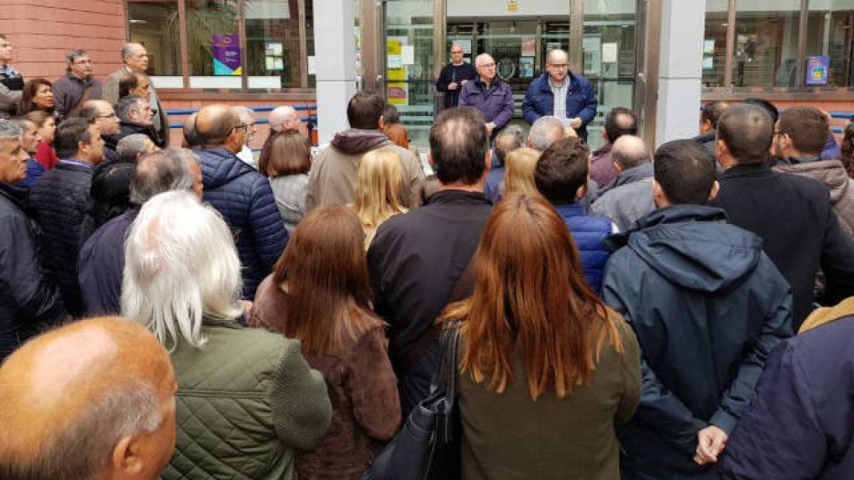 La policía interviene en un acto de Vox en el pueblo 'fetiche' de Pedro Sánchez