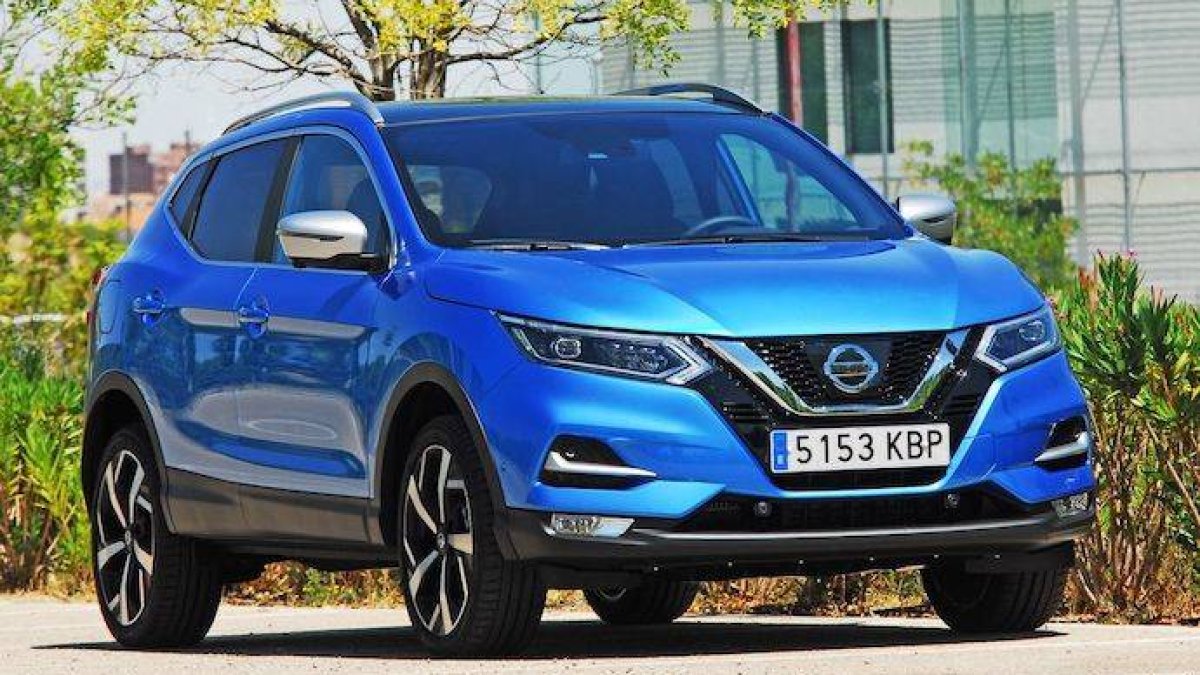 Seat León, Dacia Sandero y Nissan Qashqai, el pódium de ventas nacional