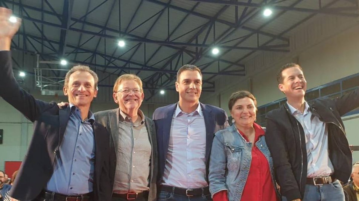 La ola de Sánchez pierde fuerza en Alicante