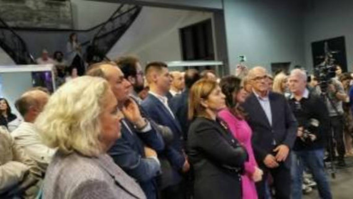El presidente de los empresarios valencianos asiste al inicio de campaña del PP