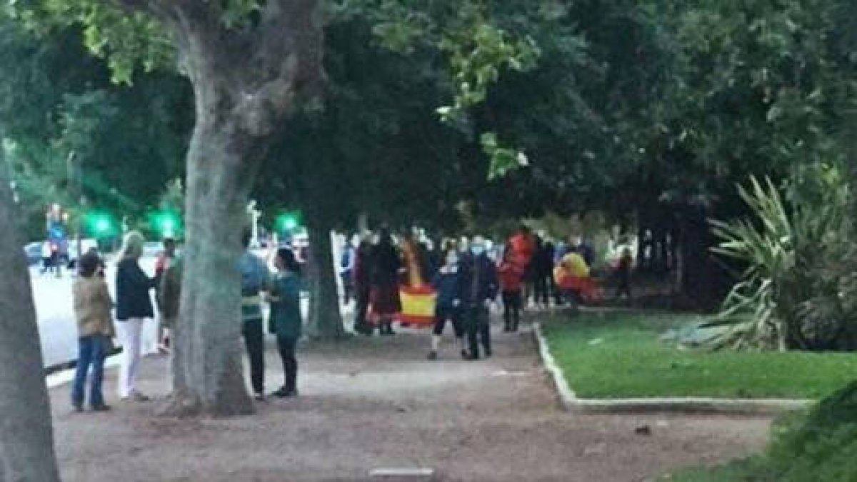 Parte de las personas concentradas