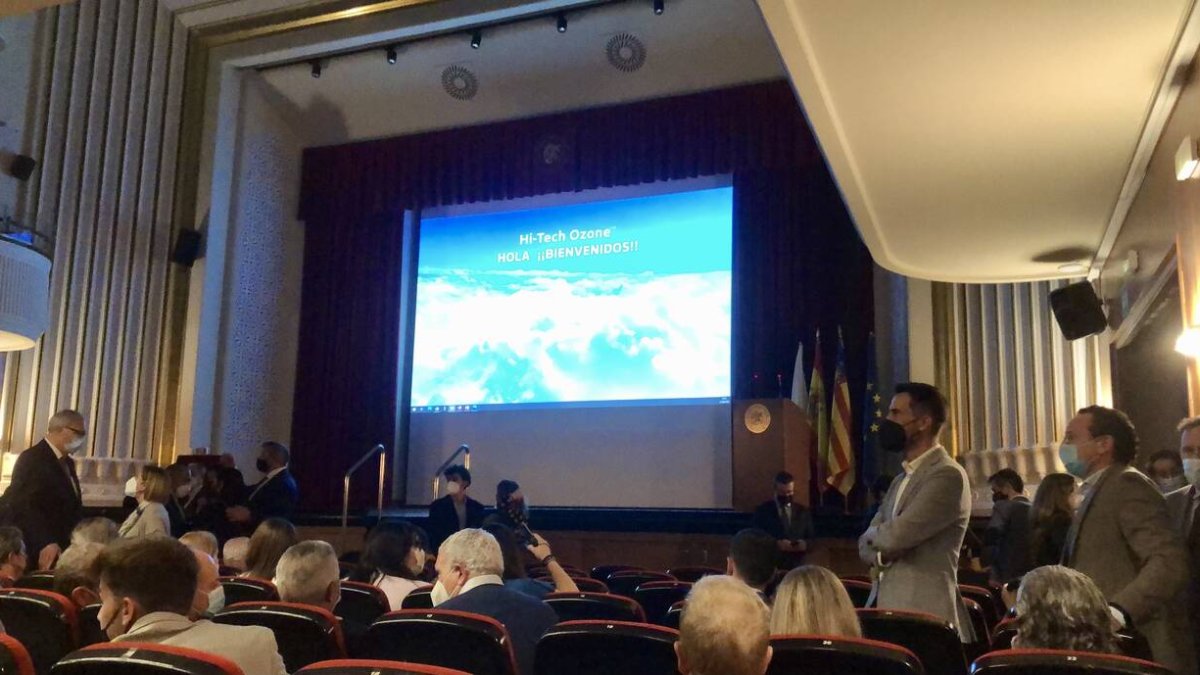 Imagen de la presentación de Hi Tech Ozone.