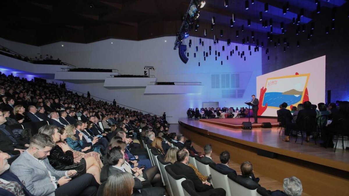 Cuatro restaurantes alicantinos entran en el firmamento de los Soles Guía Repsol