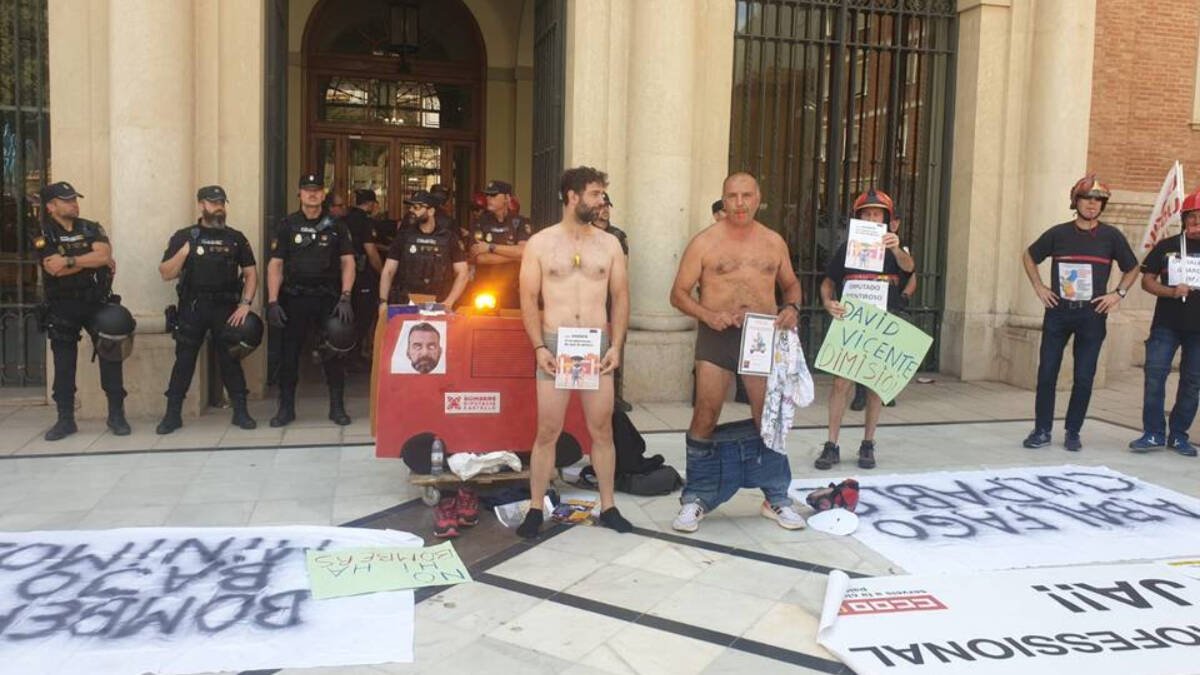 Protesta de los bomberos del Consorcio de Castellón