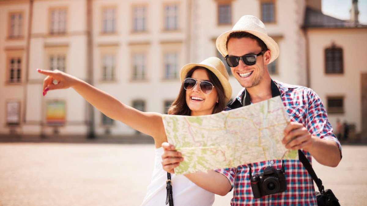 Los turistas siguen aumentando su consumo