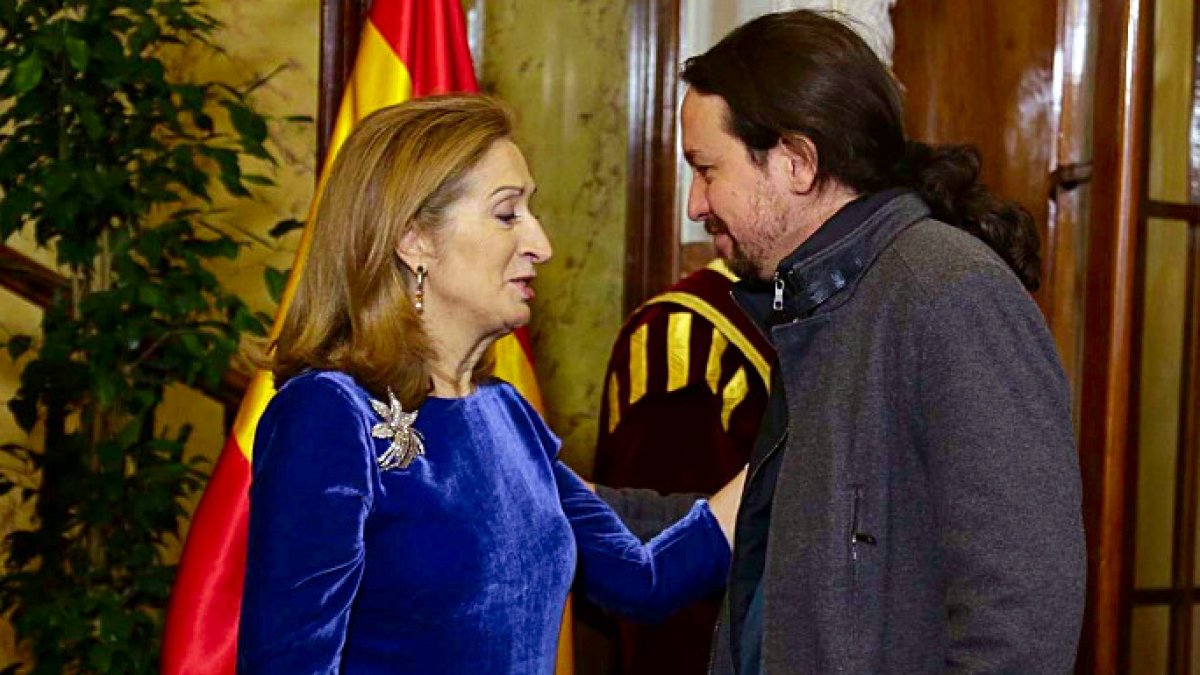 Pablo Iglesias y Ana Pastor, en la recepción del Congreso por el 6D