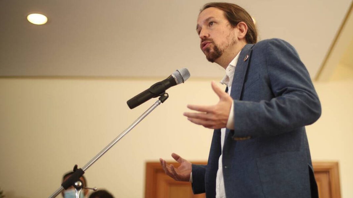 Sánchez auxilia a Iglesias y le evita un nuevo bochorno por el caso Dina