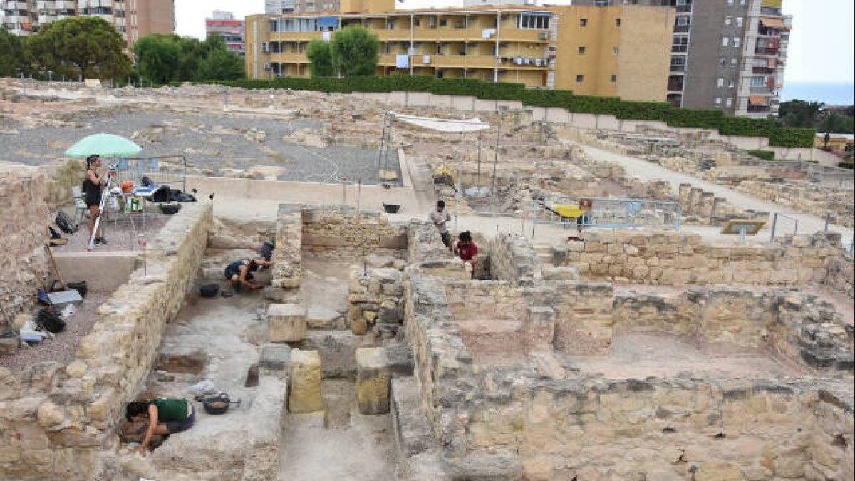 El MARQ inicia el programa de excavaciones arqueológicas en seis enclaves