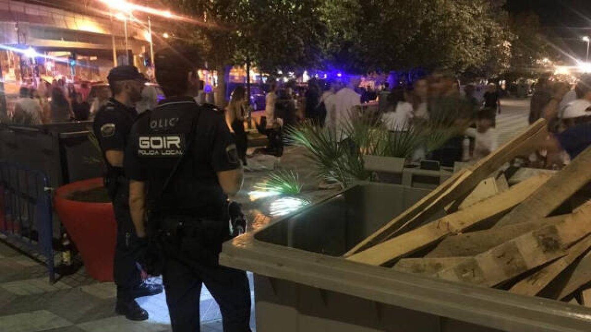 Alicante activa a 725 efectivos para la Noche de San Juan y la Nit de la Cremà