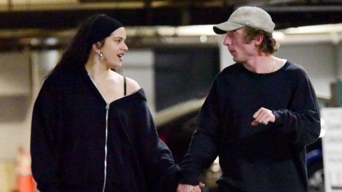 Rosalía y Jeremy Allen