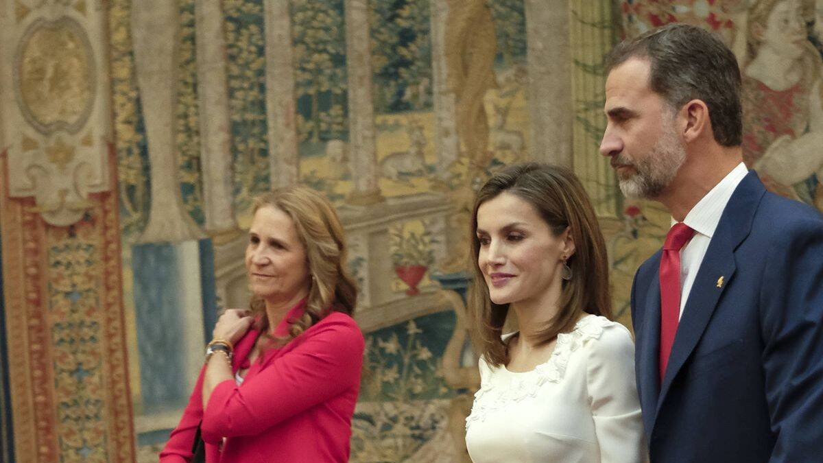 La Infanta Elena, la Reina Letizia y el Rey Felipe, en una imagen de archivo.