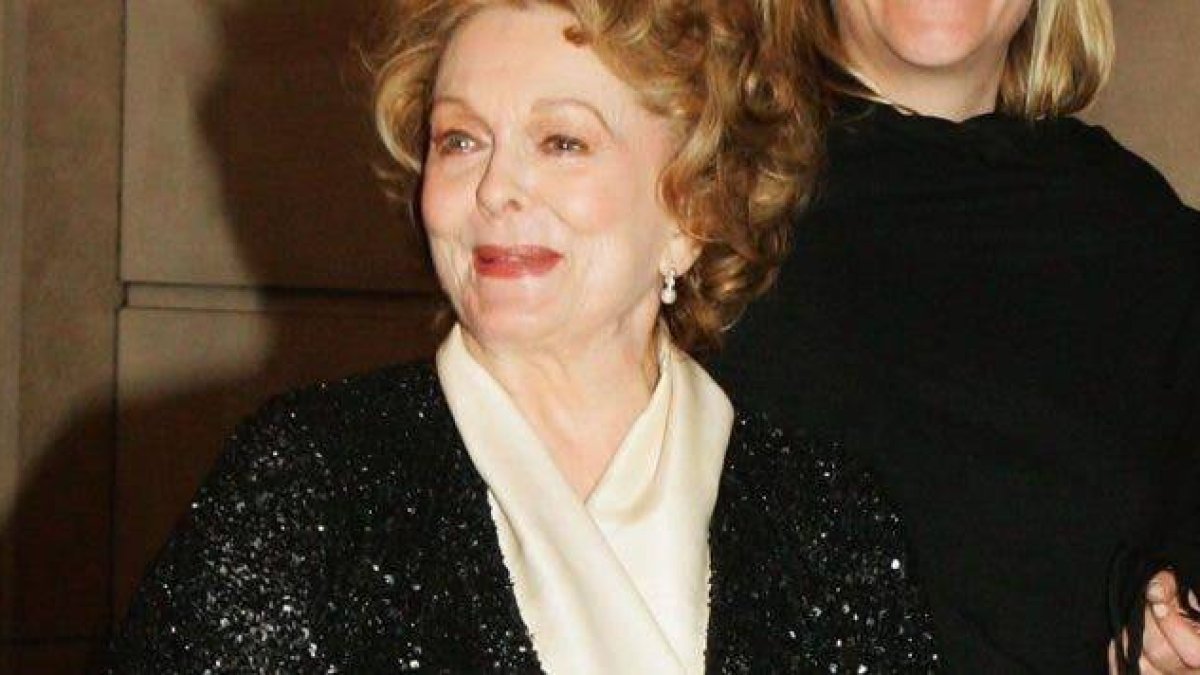 Fallece la actriz y activista Shirley Douglas y su hijo, famoso actor, la recuerda en redes sociales