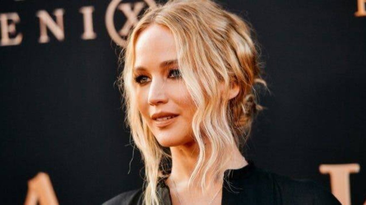 Jennifer Lawrence se deja la puerta abierta de su casa y pasa lo que pasa