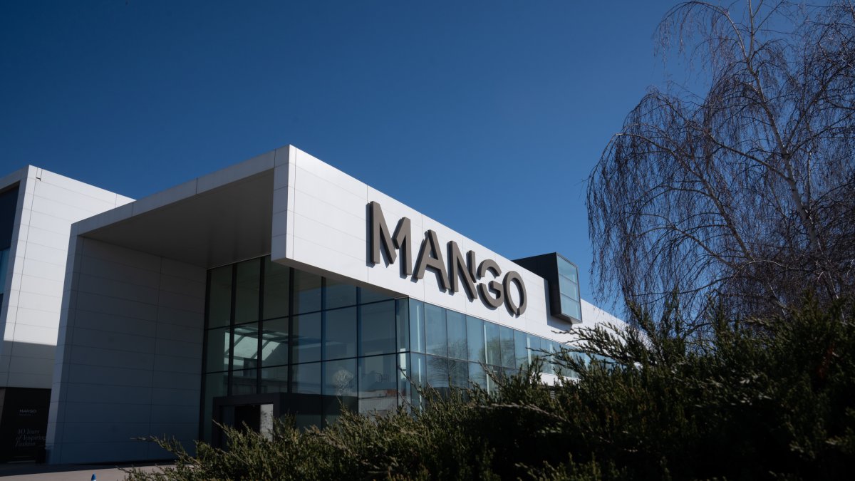 Sede de la compañía de Mango en Palau-Solità i Plegamans
